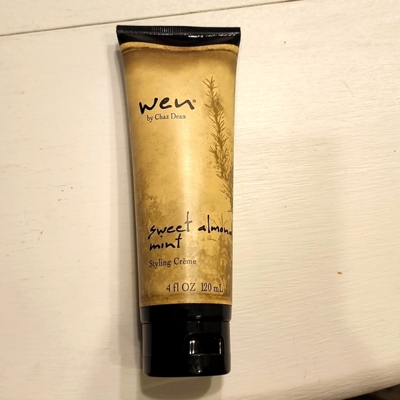 Wen by Chaz Dean Sweet Almond Mint Styling Creme - Picture 1 of 2